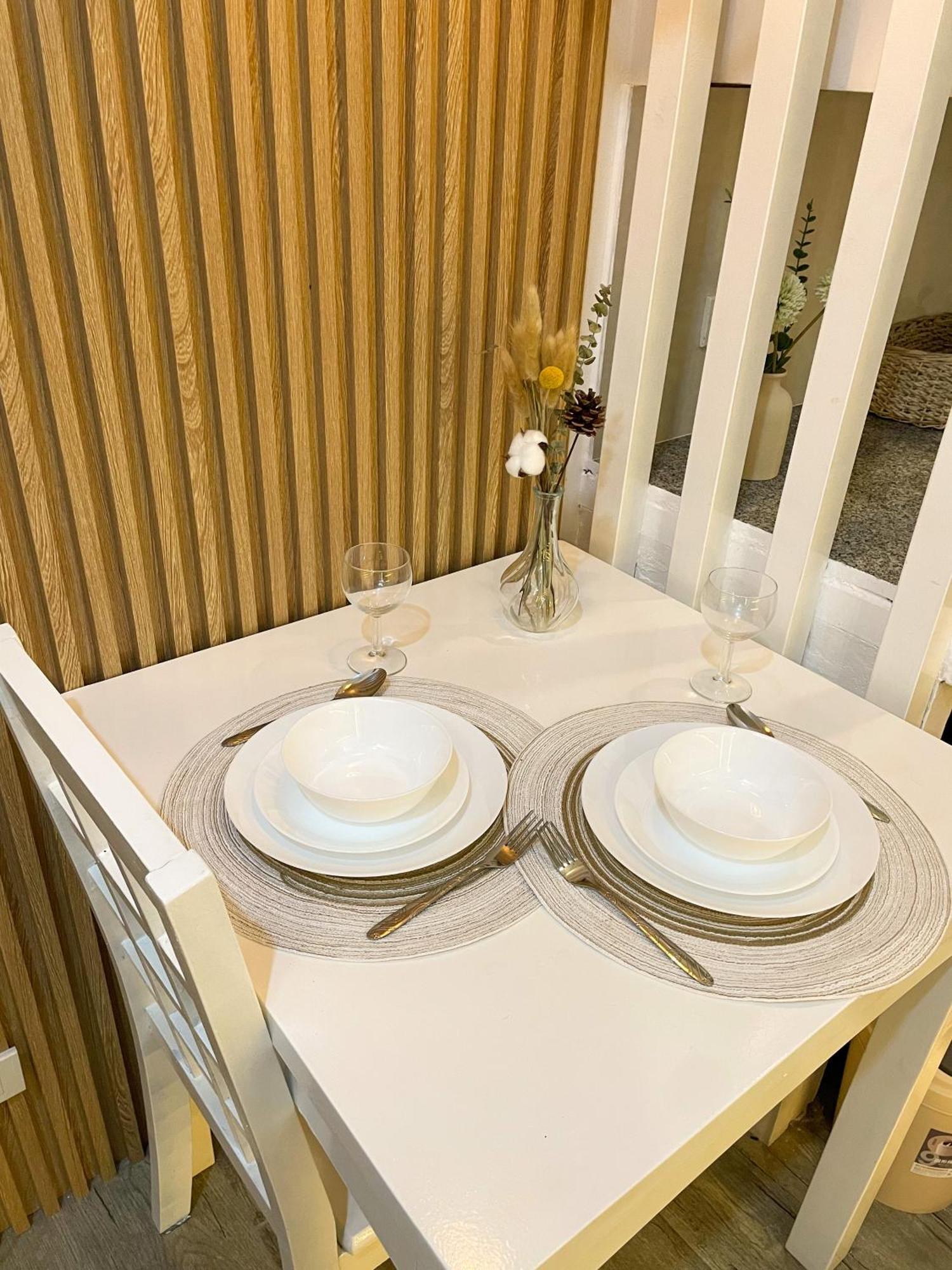 La Bella Residences, The Tiny Loft Tagaytay City Exteriör bild