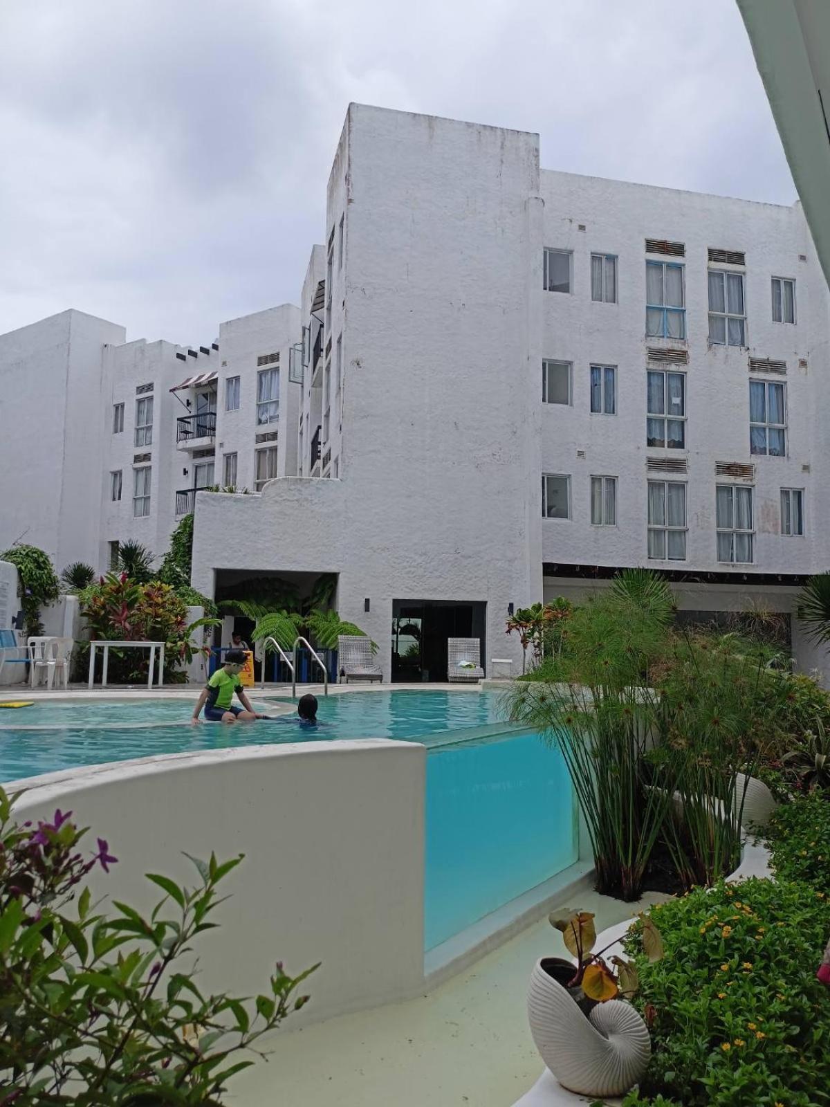 La Bella Residences, The Tiny Loft Tagaytay City Exteriör bild